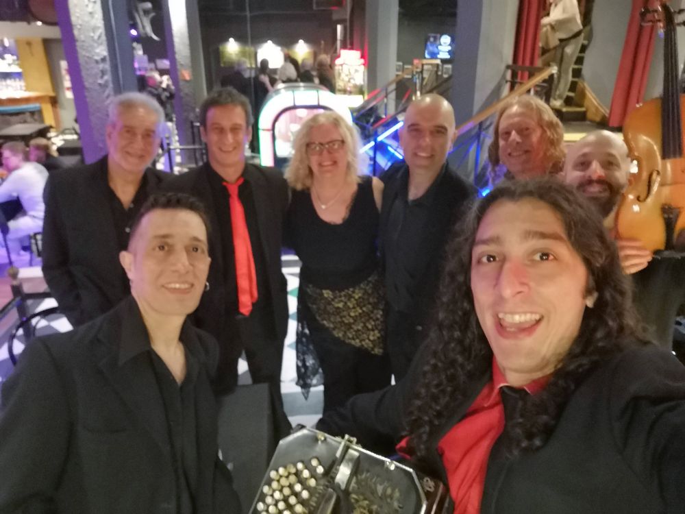 La Juan D'Arienzo with Tango DJ Alenka in Buenos Aires 2025